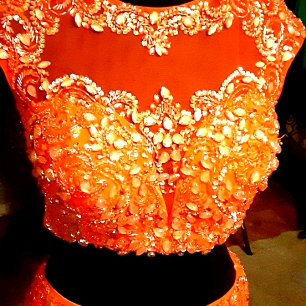 Prom dress - Picture 3 of 7